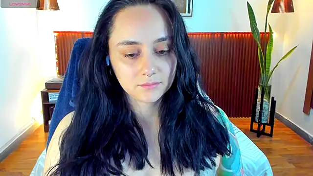 KatherineBond online show from 5, 11, 2025