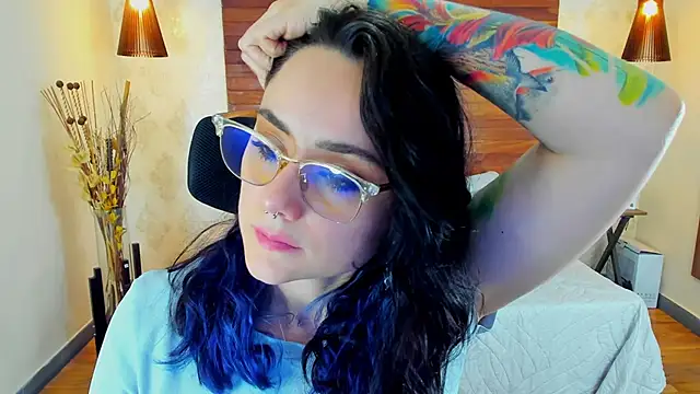 KatherineBond online show from 11, 3, 2025
