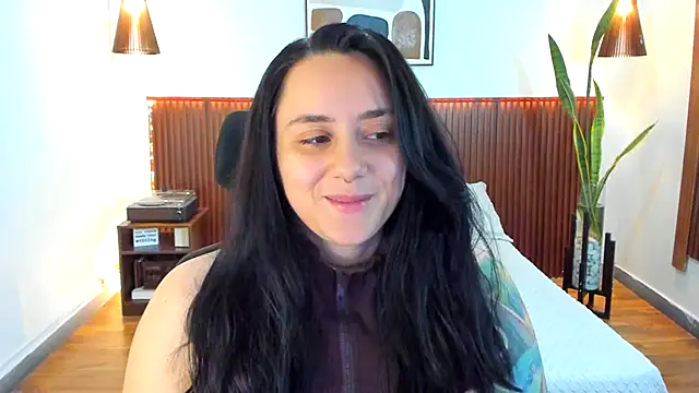 KatherineBond online show from 30, 10, 2025