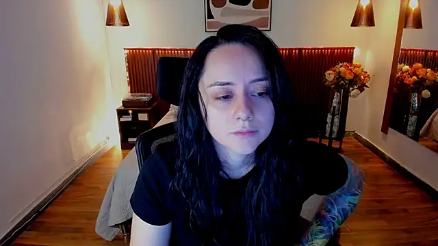 Snapshot of KatherineBond chatting on 31, 7, 2026 KatherineBond online show from 31, 7, 2026
