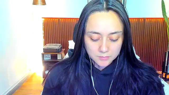 KatherineBond online show from 17, 12, 2025