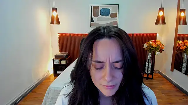 Snapshot of KatherineBond chatting on 10, 7, 2026 KatherineBond online show from 10, 7, 2026