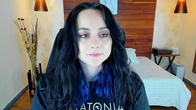KatherineBond online show from 5, 3, 2025