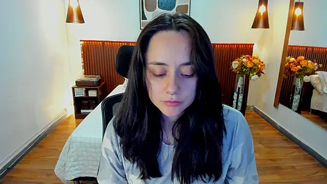 Snapshot of KatherineBond chatting on 11, 7, 2026 KatherineBond online show from 11, 7, 2026