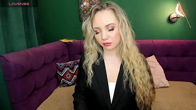 Snapshot of EvaMoran chatting on 22, 9, 2025 EvaMoran online show from 22, 9, 2025