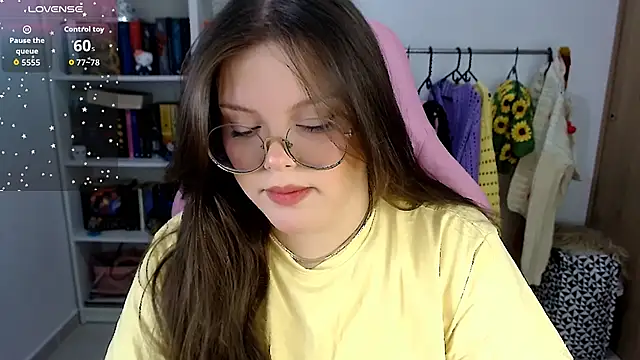 Gabiwaifu online show from 11, 11, 2025