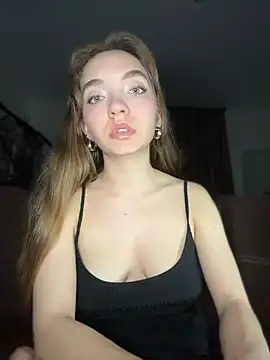 Snapshot of BarbaraFantasy chatting on 4, 5, 2026 BarbaraFantasy online show from 4, 5, 2026