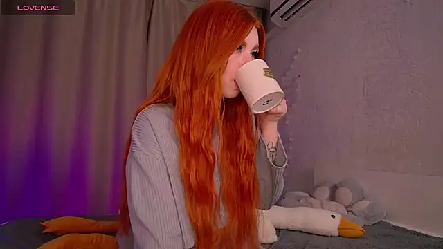 Snapshot of Evaa_Moonn_ chatting on 13, 12, 2024 Evaa Moonn  online show from 13, 12, 2024