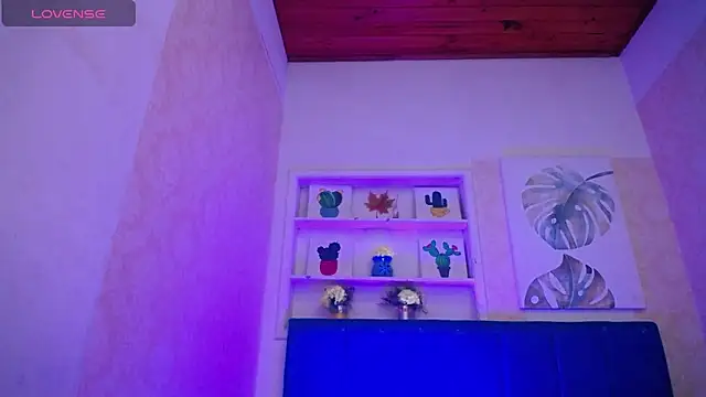 AnnaliOlsenX online show from 27, 2, 2025