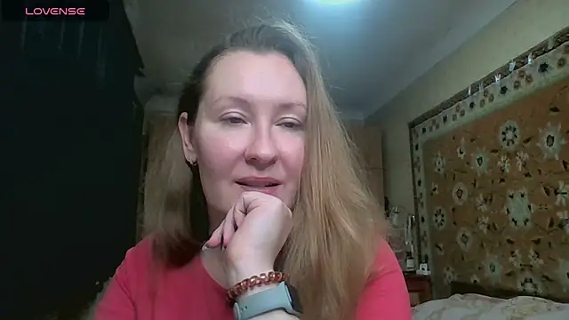 Snapshot of AnnaXLovers chatting on 28, 11, 2025 AnnaXLovers online show from 28, 11, 2025