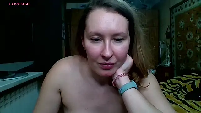 Snapshot of AnnaXLovers chatting on 10, 1, 2025 AnnaXLovers online show from 10, 1, 2025