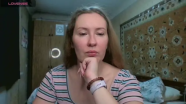 AnnaXLovers online show from 12, 6, 2026
