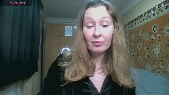 AnnaXLovers online show from 15, 12, 2025