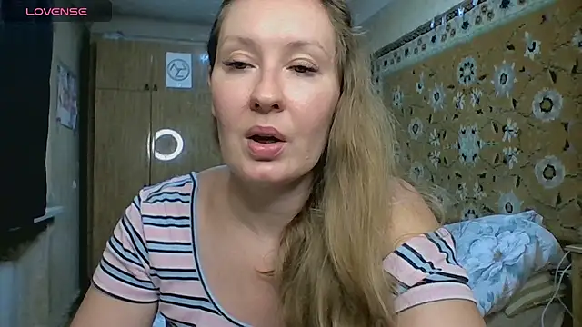 Snapshot of AnnaXLovers chatting on 25, 7, 2026 AnnaXLovers online show from 25, 7, 2026