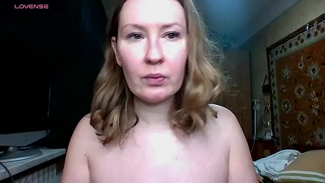 Snapshot of AnnaXLovers chatting on 7, 2, 2025 AnnaXLovers online show from 7, 2, 2025