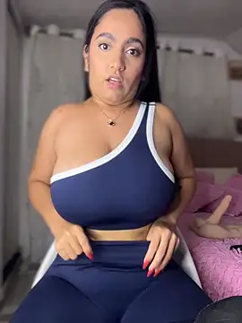 JazminTaylor online show from 8, 4, 2026