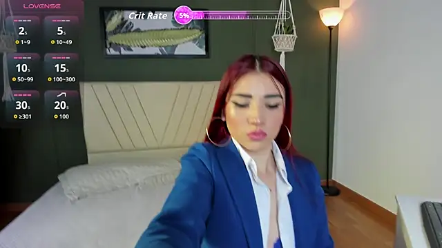 LILA ELLIOT online show from 13, 1, 2026