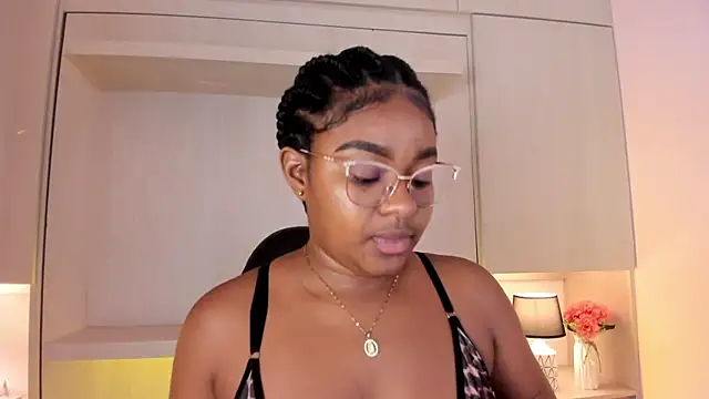 tamaraa smiith online show from 3, 11, 2025