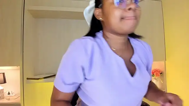 tamaraa smiith online show from 24, 11, 2025