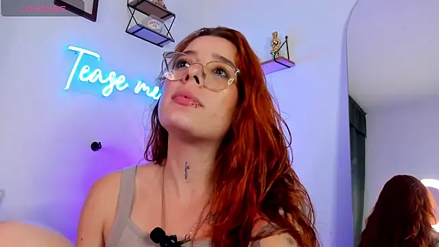 Manuela monroe online show from 10, 9, 2025
