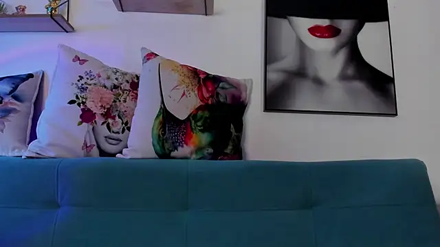 Manuela monroe online show from 11, 10, 2025