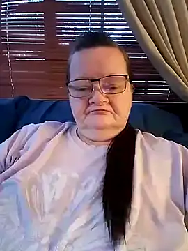 Bayou Woman68 online show from 13, 12, 2025