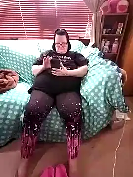 Snapshot of Bayou_Woman68 chatting on 13, 7, 2026 Bayou Woman68 online show from 13, 7, 2026