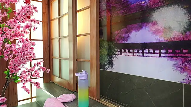 miss lizith online show from 7, 10, 2025