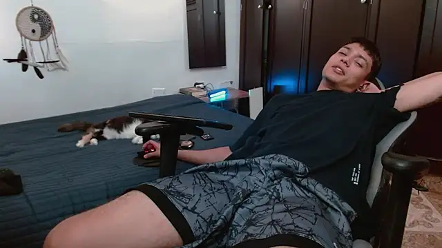 aaron blug online show from 21, 11, 2025