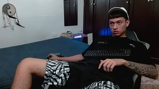 aaron blug online show from 20, 12, 2025