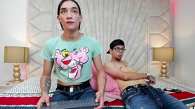 Derek and Skarlet online show from 28, 2, 2025