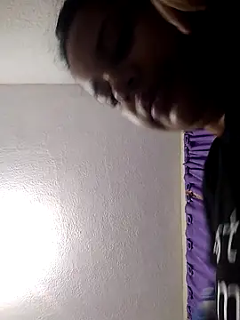  Miaaleon online show from 14, 11, 2025