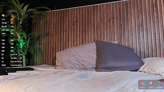 DilanJonnes  online show from 10, 11, 2025