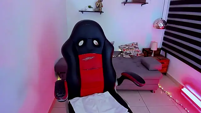 Melanny lopez18 online show from 14, 2, 2025