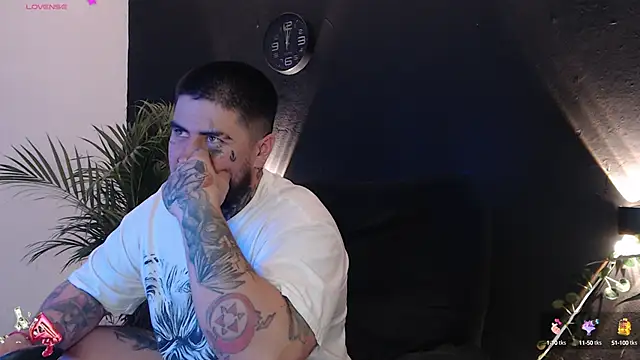 Snapshot of Ash_gusbig chatting on 22, 2, 2025 Ash gusbig online show from 22, 2, 2025