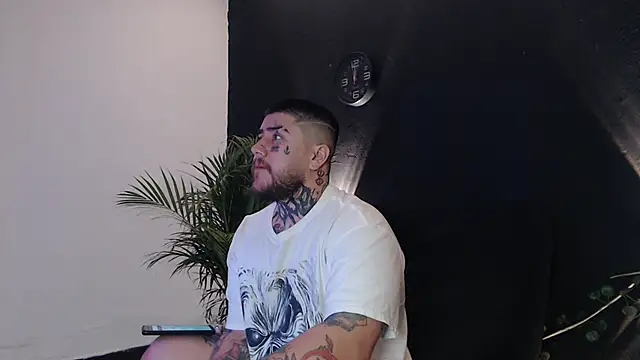 Snapshot of Ash_gusbig chatting on 27, 2, 2025 Ash gusbig online show from 27, 2, 2025