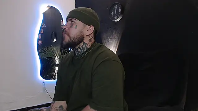 Snapshot of Ash_gusbig chatting on 21, 3, 2025 Ash gusbig online show from 21, 3, 2025