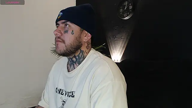 Snapshot of Ash_gusbig chatting on 6, 2, 2025 Ash gusbig online show from 6, 2, 2025