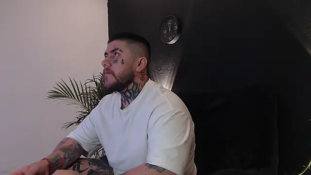 Snapshot of Ash_gusbig chatting on 16, 3, 2025 Ash gusbig online show from 16, 3, 2025