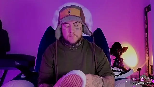 Ash gusbig online show from 10, 11, 2025