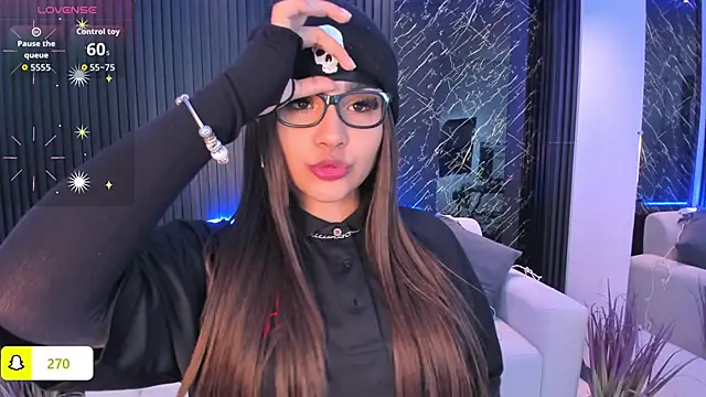 Snapshot of ArigyGomez chatting on 23, 11, 2025 ArigyGomez online show from 23, 11, 2025