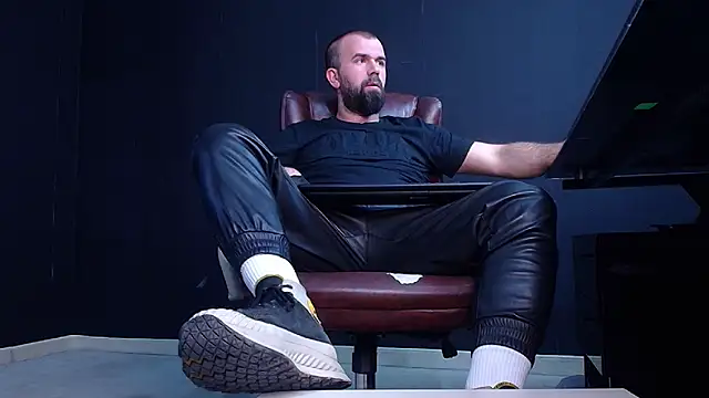 JackEthann online show from 17, 11, 2025