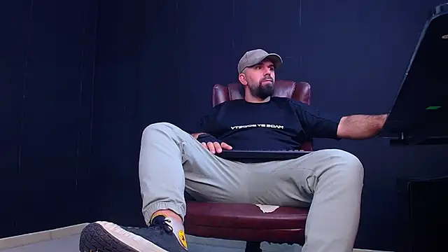 JackEthann online show from 3, 10, 2025
