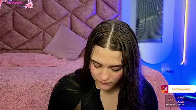 Snapshot of cattaleya___ chatting on 11, 3, 2025 cattaleya online show from 11, 3, 2025