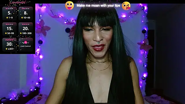 carolinemiller7 online show from 21, 12, 2024