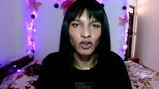 carolinemiller7 online show from 29, 12, 2024