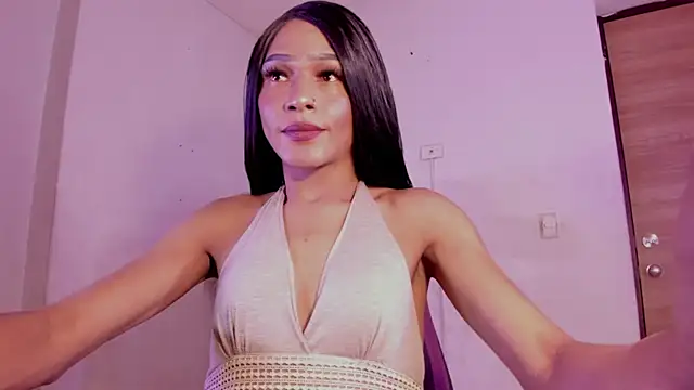 carolinemiller7 online show from 23, 12, 2025