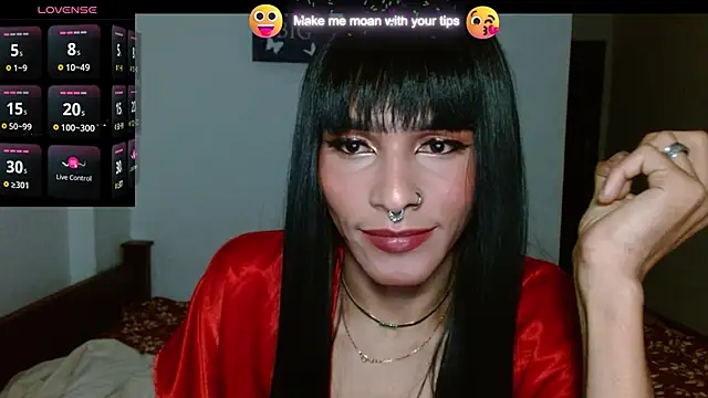 carolinemiller7 online show from 17, 12, 2024