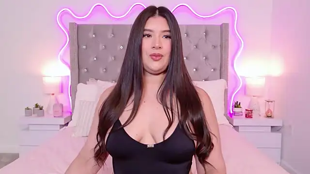 JuliaSUMMERS2022 online show from 7, 4, 2026