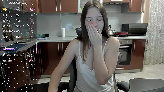 Snapshot of _BondiXUrban_ chatting on 14, 12, 2025 BondiXUrban online show from 14, 12, 2025